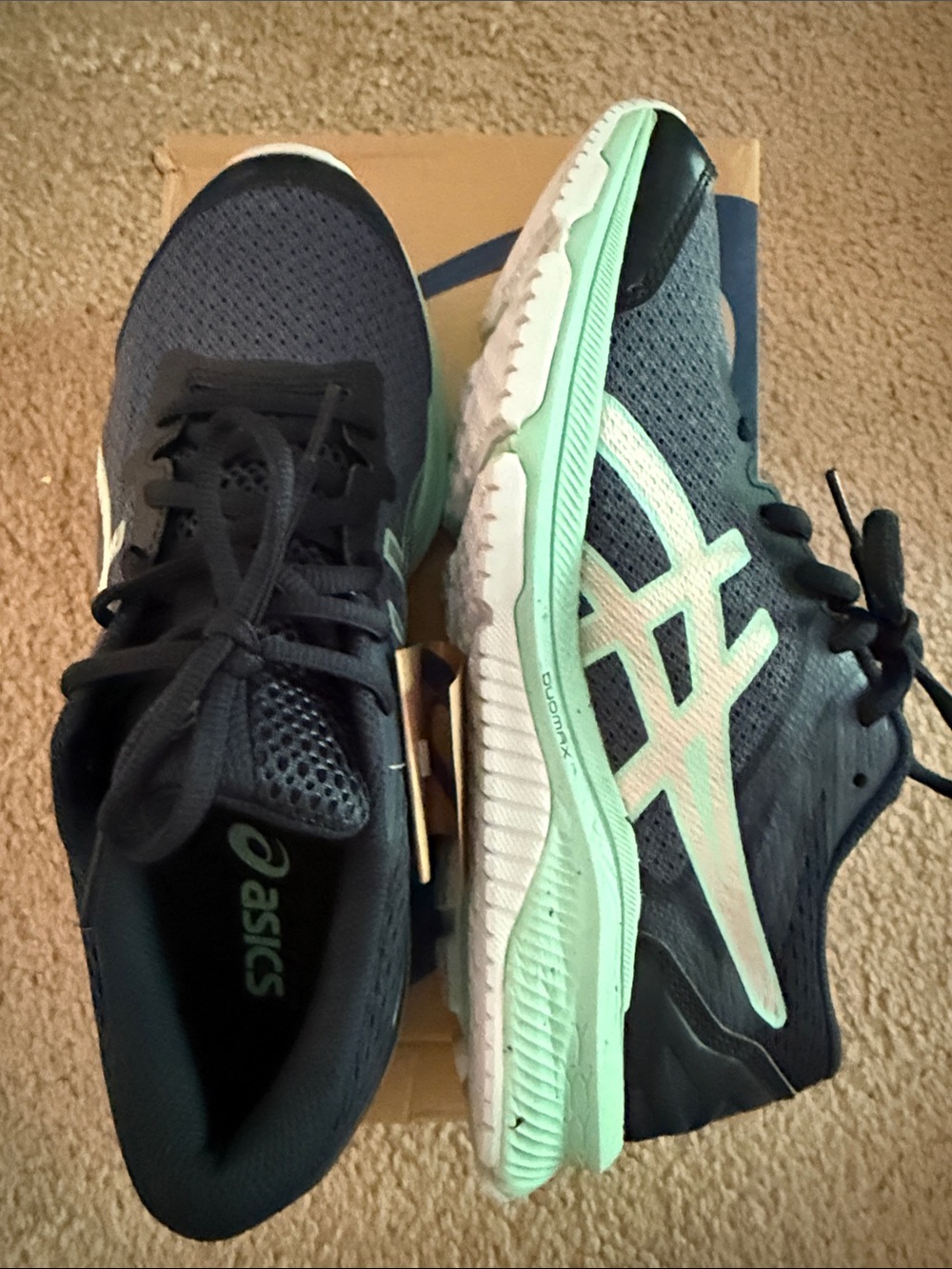 ASICS Navy and Mint Green Women's Running Sneakers size 7 new with out box